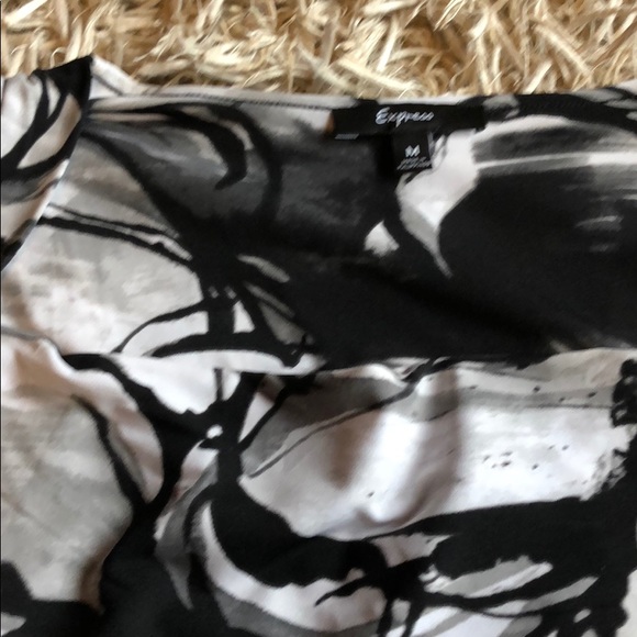 Express Top - Picture 2 of 5